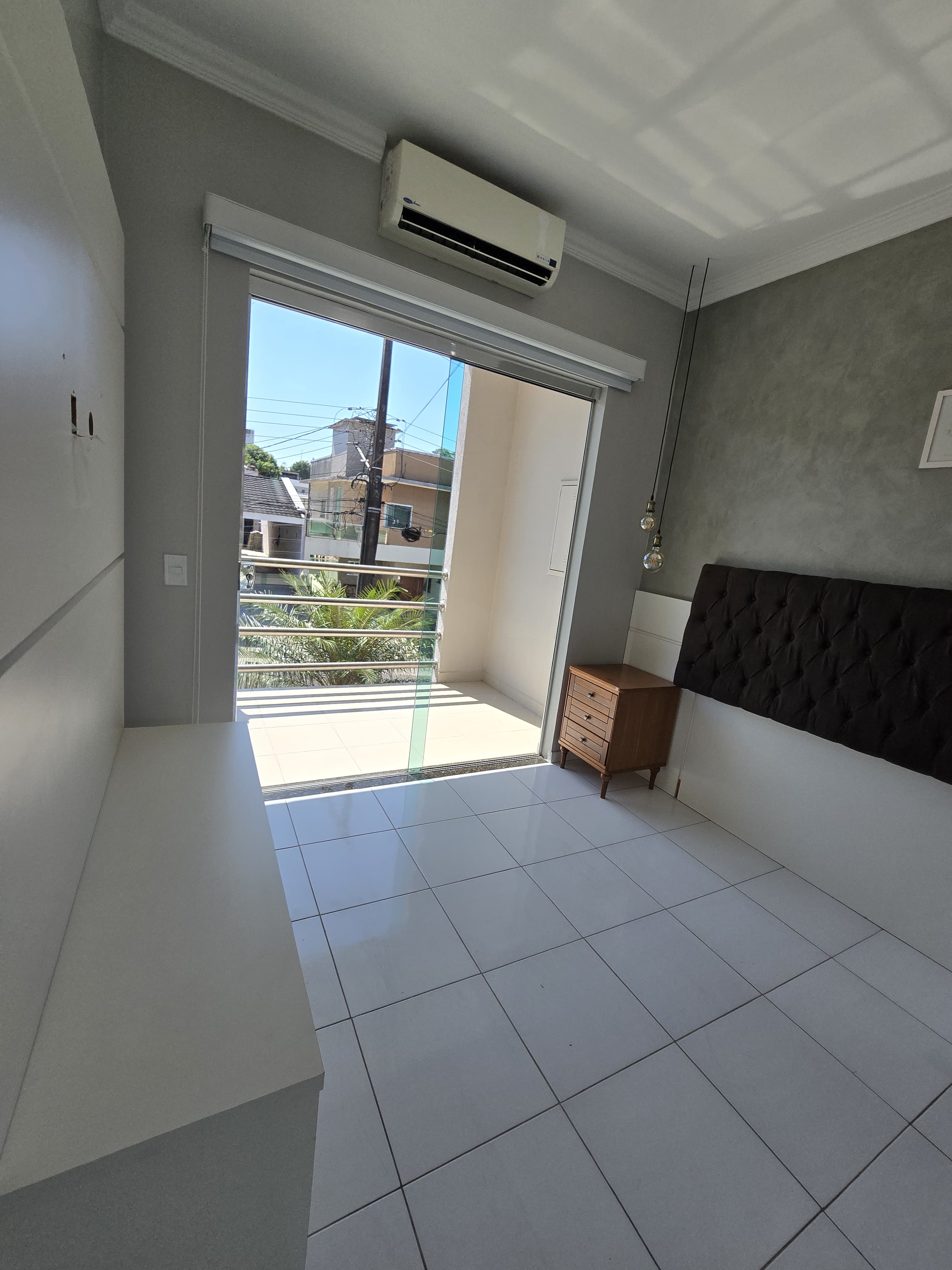 Imagem Casa de Condomínio com 4 Quartos à Venda, 239 m² em Tarumã - Manaus