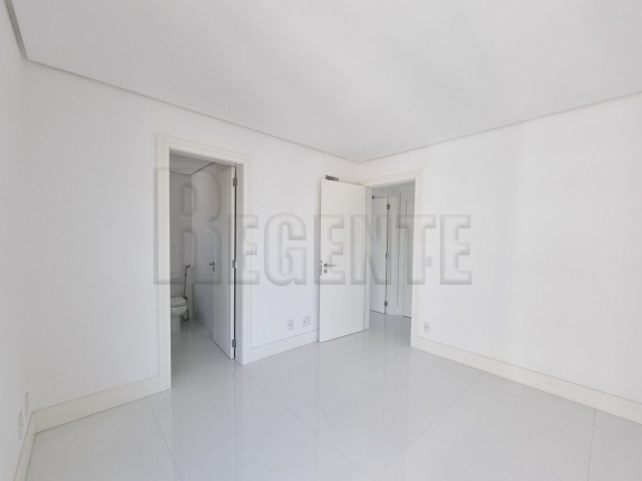 Imagem Apartamento com 3 Quartos à Venda, 122 m² em Agronômica - Florianópolis Imagem Apartamento com 3 Quartos à Venda, 122 m² em Agronômica - Florianópolis