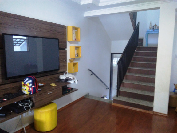 Imagem Sobrado com 3 Quartos à Venda, 150 m² em Vila Caputera - Mogi Das Cruzes