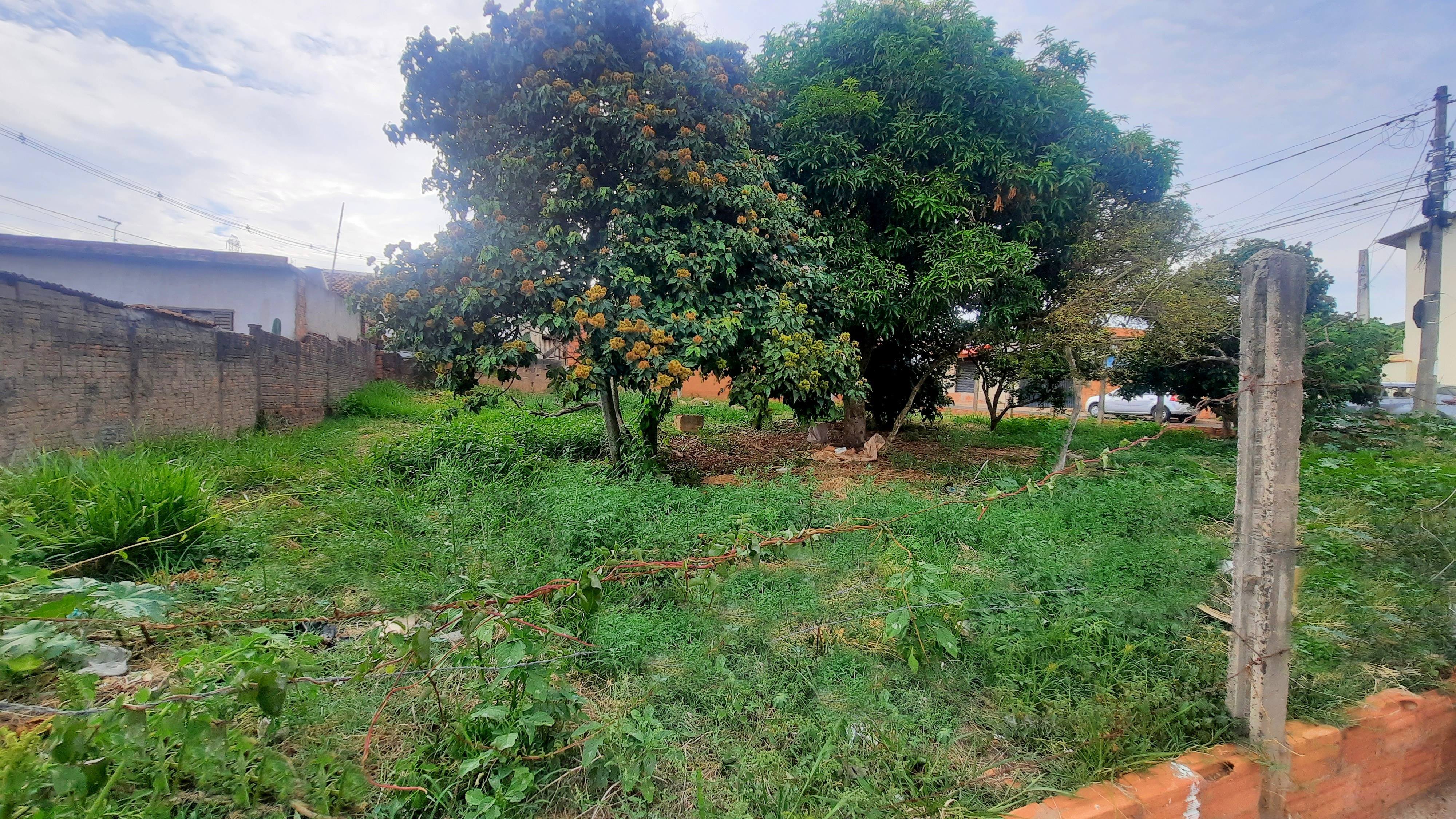 Imagem Terreno à Venda, 400 m²em Parque Marajoara - Botucatu Imagem Terreno à Venda, 400 m²em Parque Marajoara - Botucatu