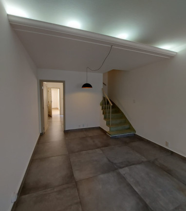 Imagem Sobrado com 3 Quartos para Alugar, 90 m²em Pinheiros - São Paulo