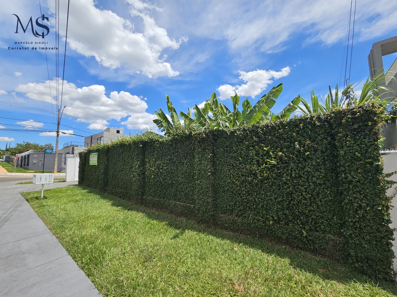 Imagem Terreno à Venda, 745 m²em Setor Habitacional Taquari (Lago Norte) - Brasília Imagem Terreno à Venda, 745 m²em Setor Habitacional Taquari (Lago Norte) - Brasília