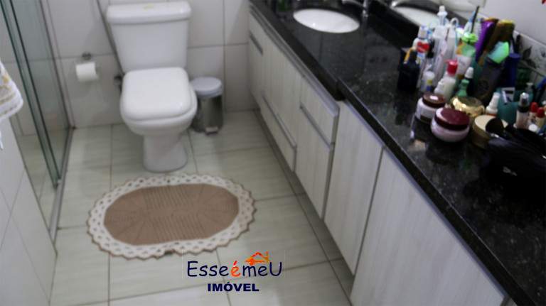 Imagem Casa com 5 Quartos à Venda, 250 m² em Jardins Madri - Goiânia Imagem Casa com 5 Quartos à Venda, 250 m² em Jardins Madri - Goiânia