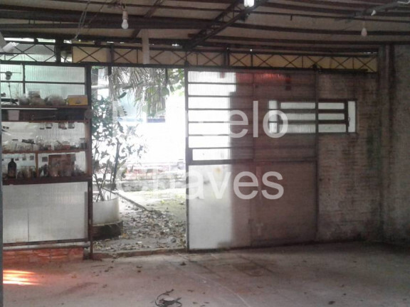 Imagem Casa com 3 Quartos à Venda, 250 m² em Petrópolis - Porto Alegre Imagem Casa com 3 Quartos à Venda, 250 m² em Petrópolis - Porto Alegre