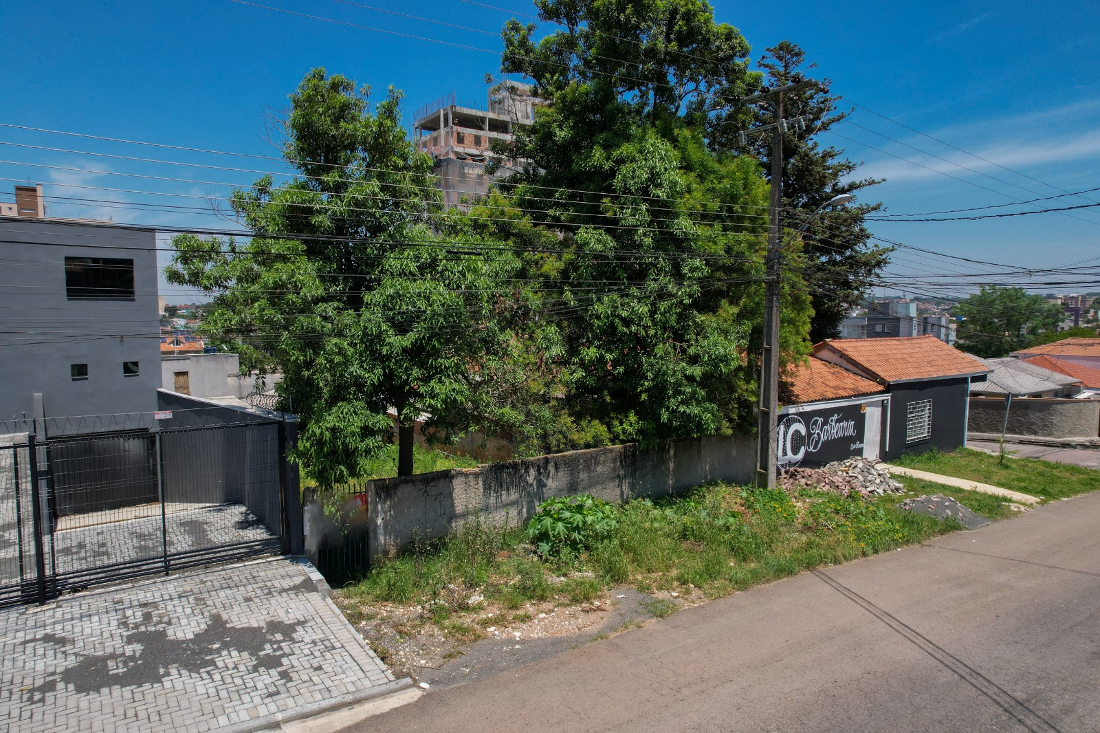 Imagem Terreno à Venda, 384 m² em Tingui - Curitiba Imagem Terreno à Venda, 384 m² em Tingui - Curitiba