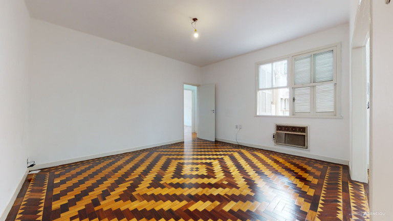 Imagem Apartamento com 3 Quartos à Venda, 108 m² em Santana - Porto Alegre