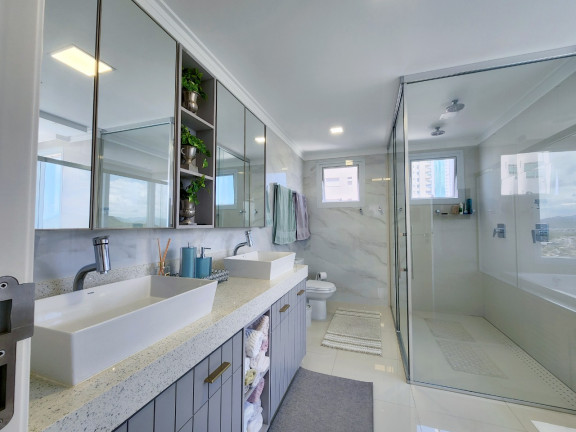 Imagem Apartamento com 3 Quartos à Venda, 310 m² em Centro - Balneário Camboriú