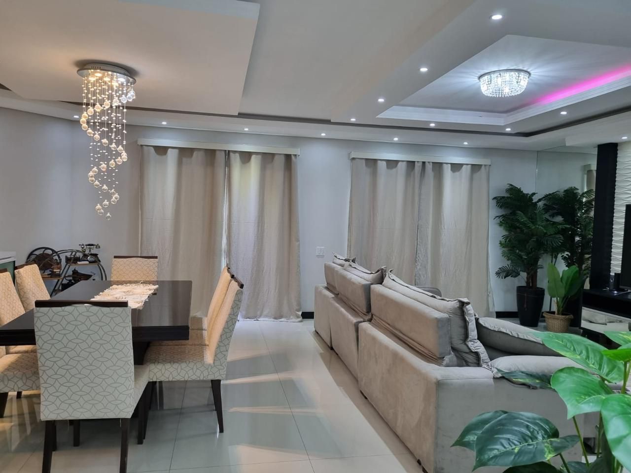 Imagem Casa de Condomínio com 3 Quartos à Venda, 300 m² em Jardim Promeca - Várzea Paulista Imagem Casa de Condomínio com 3 Quartos à Venda, 300 m² em Jardim Promeca - Várzea Paulista