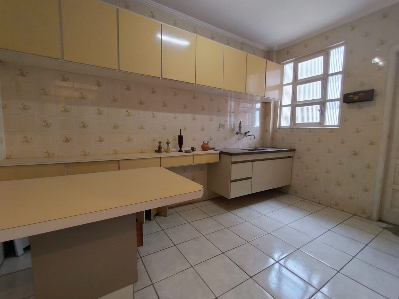 Imagem Kitnet com 1 Quarto à Venda, 38 m² em Tupi - Praia Grande Imagem Kitnet com 1 Quarto à Venda, 38 m² em Tupi - Praia Grande