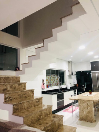 Imagem Casa com 3 Quartos à Venda, 130 m² em Jardim Maria de Lourdes - Guarulhos