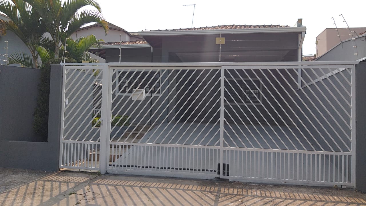 Casa com 2 Quartos para Alugar, 162 m²em Jardim Primavera - Bragança Paulista