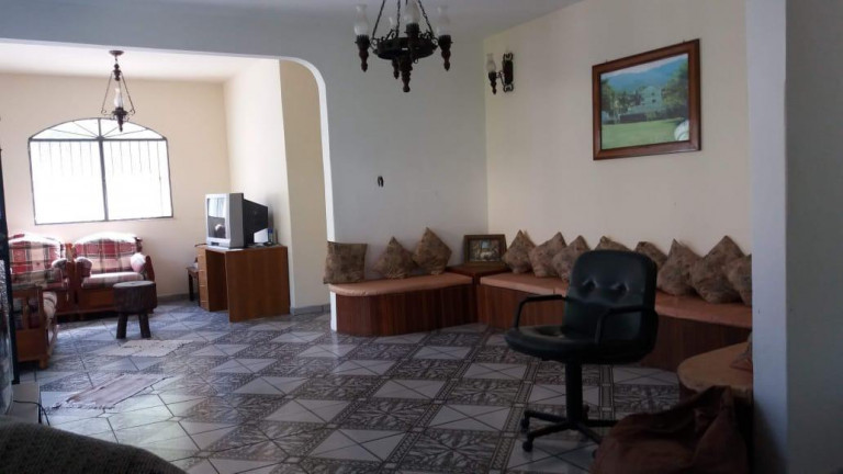 Imagem Casa com 4 Quartos à Venda, 350 m² em Vila Muriqui - Mangaratiba