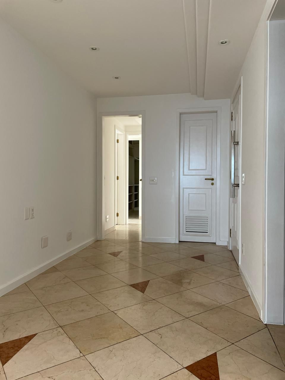 Imagem Apartamento com 3 Quartos à Venda, 220 m²em Barra da Tijuca - Rio de Janeiro Imagem Apartamento com 3 Quartos à Venda, 220 m²em Barra da Tijuca - Rio de Janeiro
