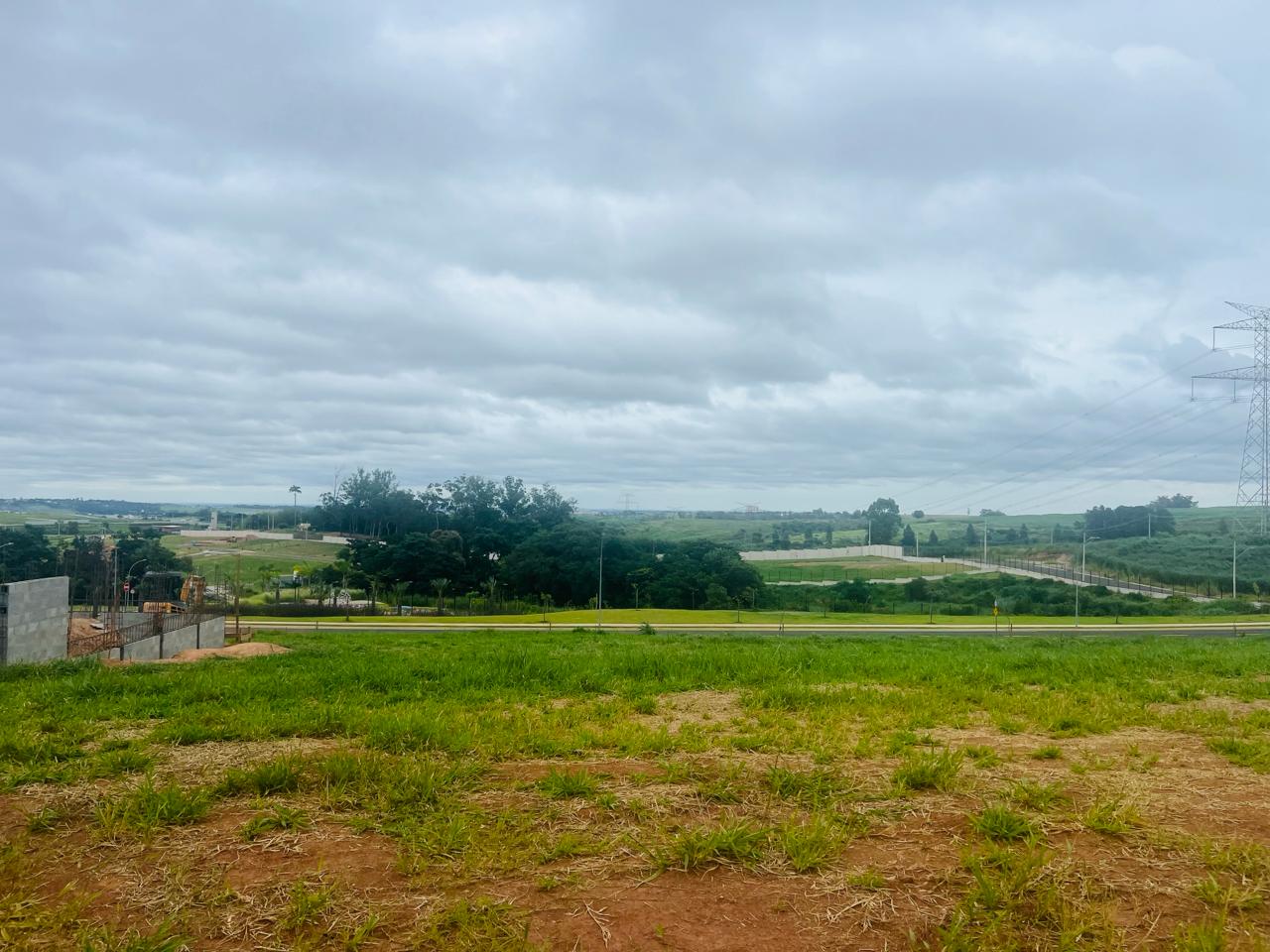 Imagem Terreno à Venda, 519 m²em Residencial Jatibela - Campinas Imagem Terreno à Venda, 519 m²em Residencial Jatibela - Campinas