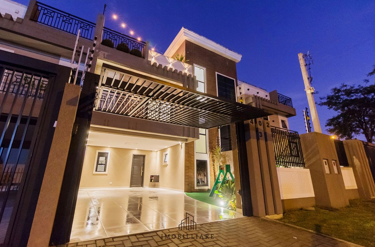 Imagem Casa com 2 Quartos à Venda, 172 m² em Portão - Curitiba