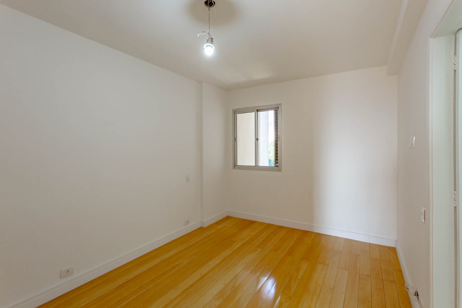 Imagem Apartamento com 3 Quartos à Venda, 105 m²em Sumaré - São Paulo