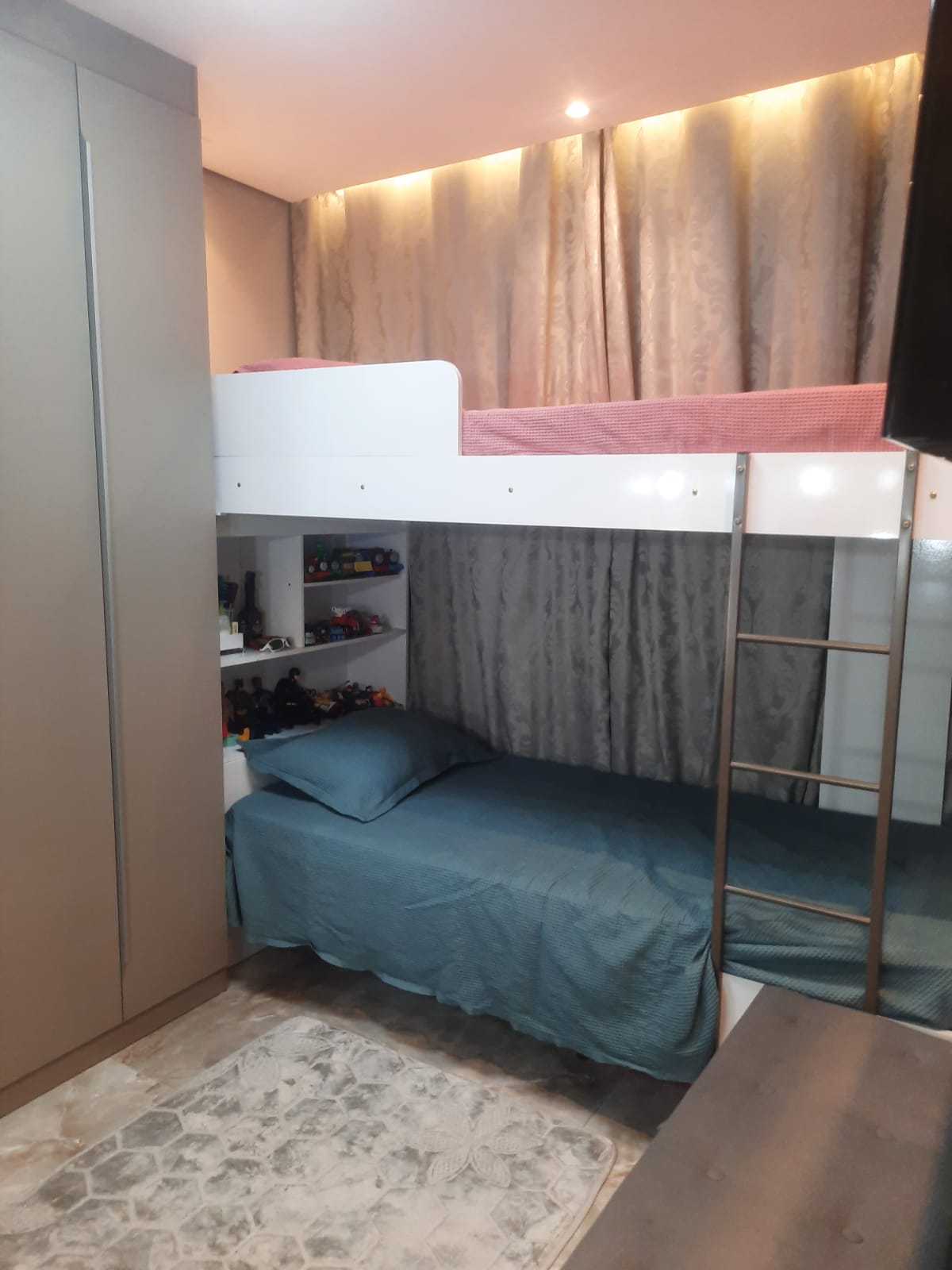 Imagem Apartamento com 2 Quartos à Venda ou Temporada, 49 m²em Vila Sílvia - São Paulo Imagem Apartamento com 2 Quartos à Venda ou Temporada, 49 m²em Vila Sílvia - São Paulo