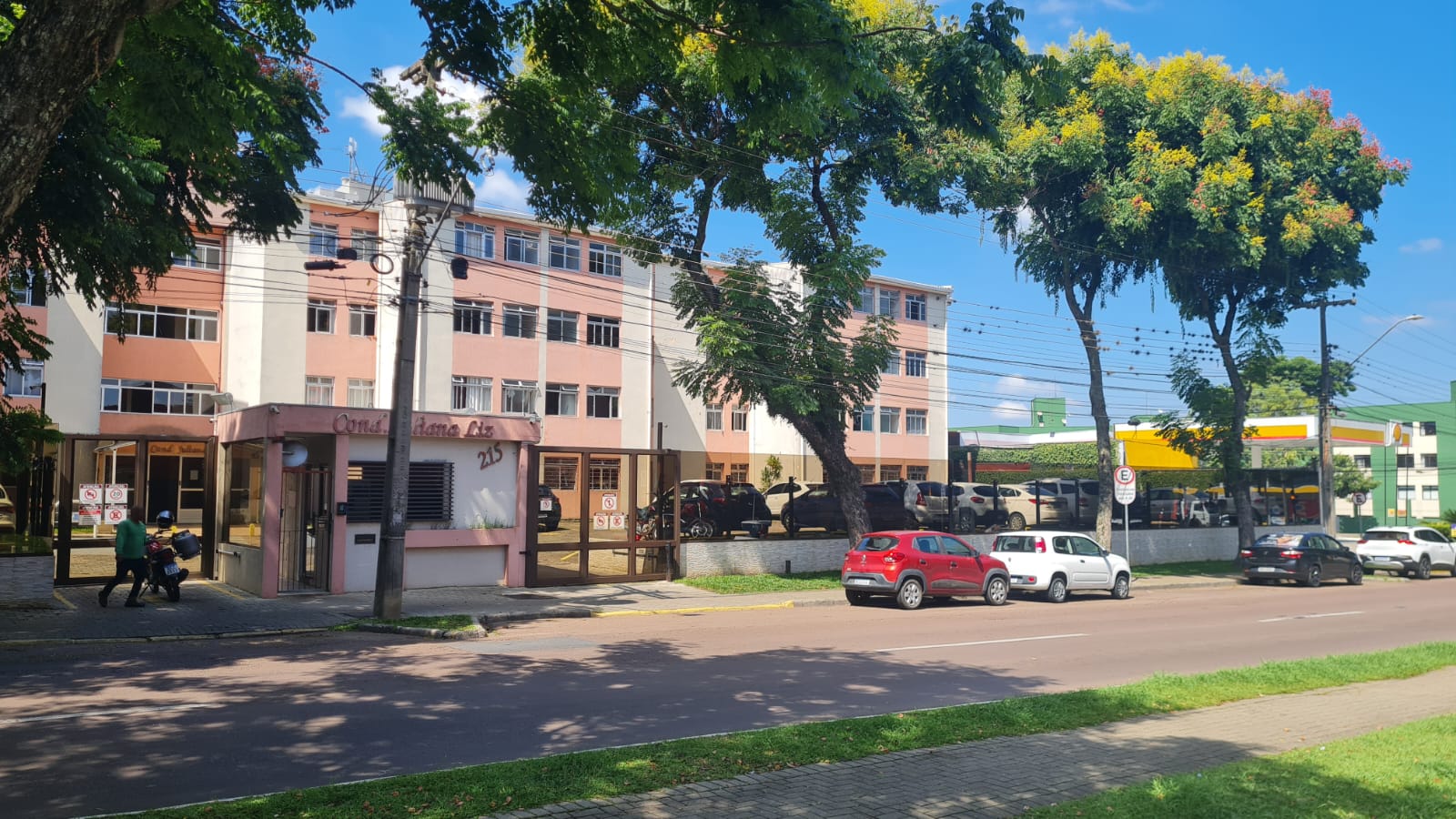 Apartamento com 2 Quartos à Venda, 49 m² em Capão Raso - Curitiba