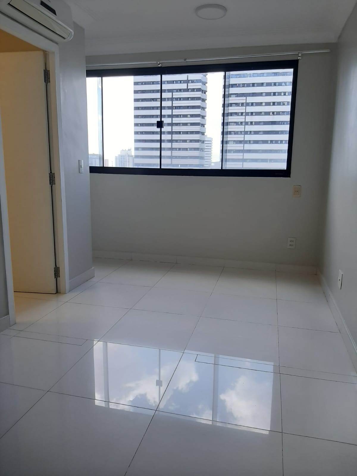 Imagem Sala Comercial para Alugar, 33 m²em Umarizal - Belém Imagem Sala Comercial para Alugar, 33 m²em Umarizal - Belém