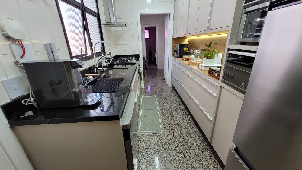 Imagem Apartamento com 4 Quartos à Venda, 177 m² em Vila Suzana - São Paulo