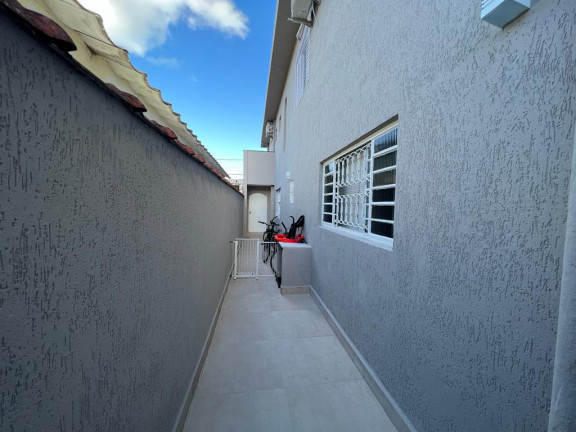 Imagem Sobrado com 3 Quartos à Venda, 140 m² em Canto do Forte - Praia Grande Imagem Sobrado com 3 Quartos à Venda, 140 m² em Canto do Forte - Praia Grande