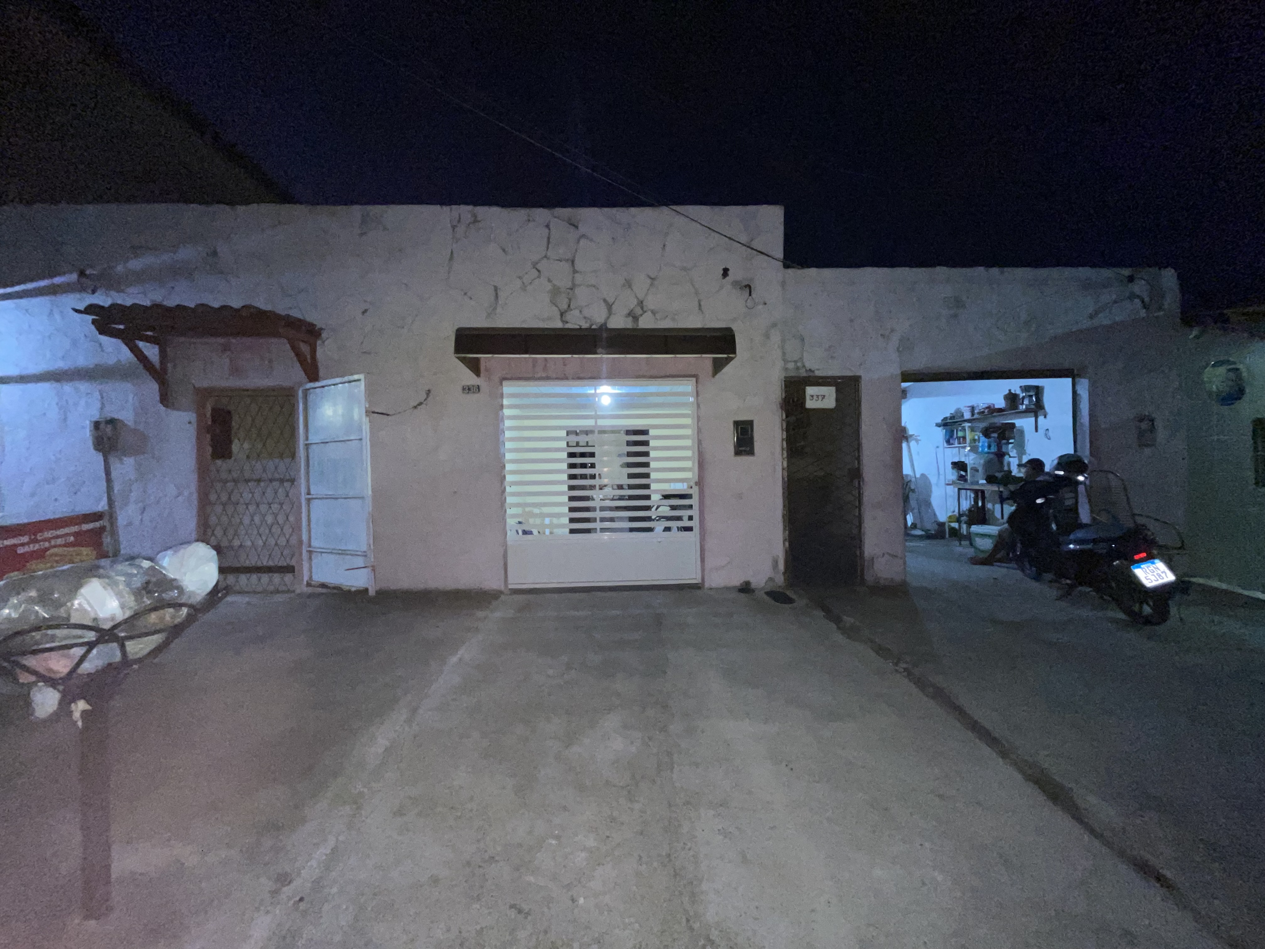 Imagem Casa com 5 Quartos à Venda, 260 m²em Quintas - Natal
