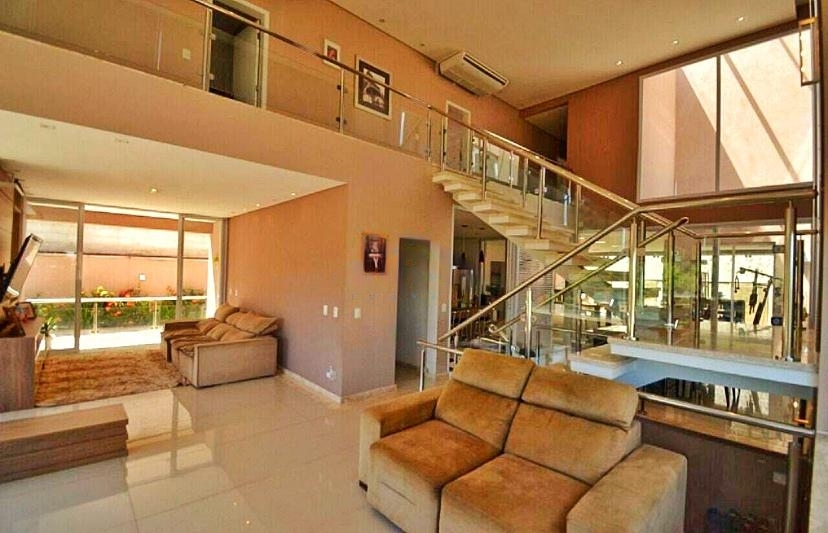 Imagem Casa com 4 Quartos à Venda, 425 m²em Alphaville - Santana de Parnaíba Imagem Casa com 4 Quartos à Venda, 425 m²em Alphaville - Santana de Parnaíba