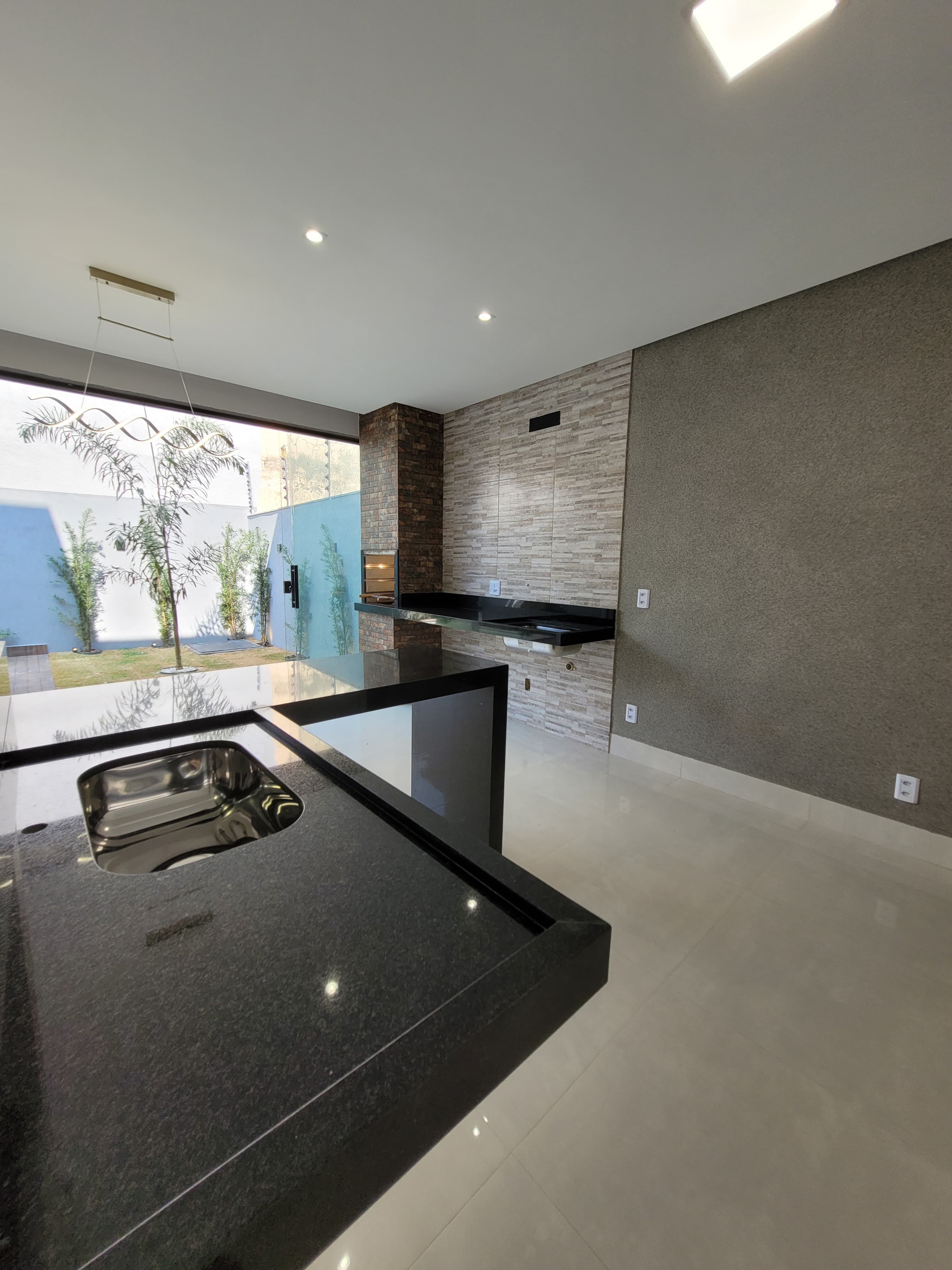 Imagem Sobrado com 3 Quartos à Venda, 147 m²em Vila Rosa - Goiânia