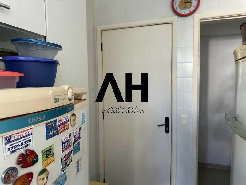 Imagem Apartamento com 3 Quartos à Venda, 85 m²em Santa Rosa - Niterói Imagem Apartamento com 3 Quartos à Venda, 85 m²em Santa Rosa - Niterói