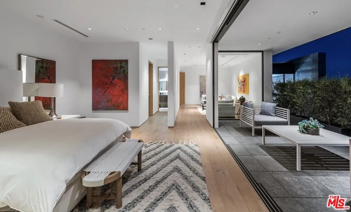 Imagem Casa de Condomínio com 6 Quartos à Venda, 933 m²em Alphaville Residencial Um - Barueri