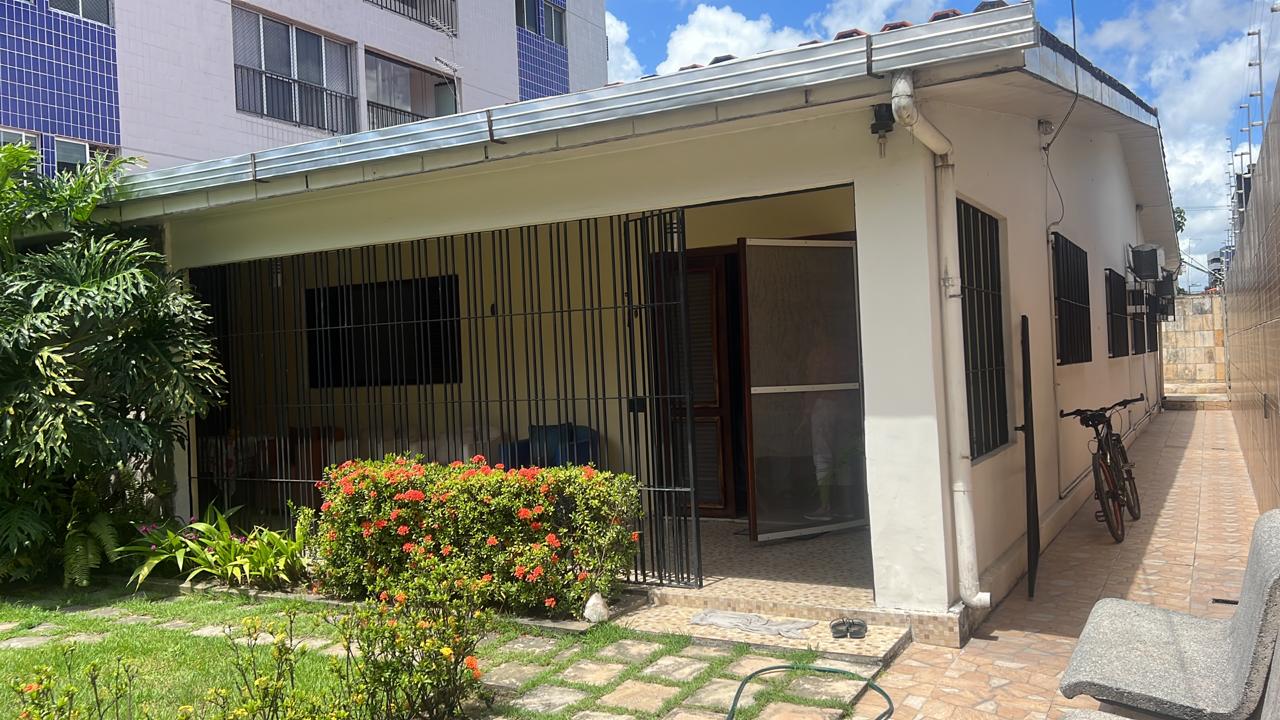 Imagem Casa com 3 Quartos à Venda, 179 m² em Varzea - Recife Imagem Casa com 3 Quartos à Venda, 179 m² em Varzea - Recife