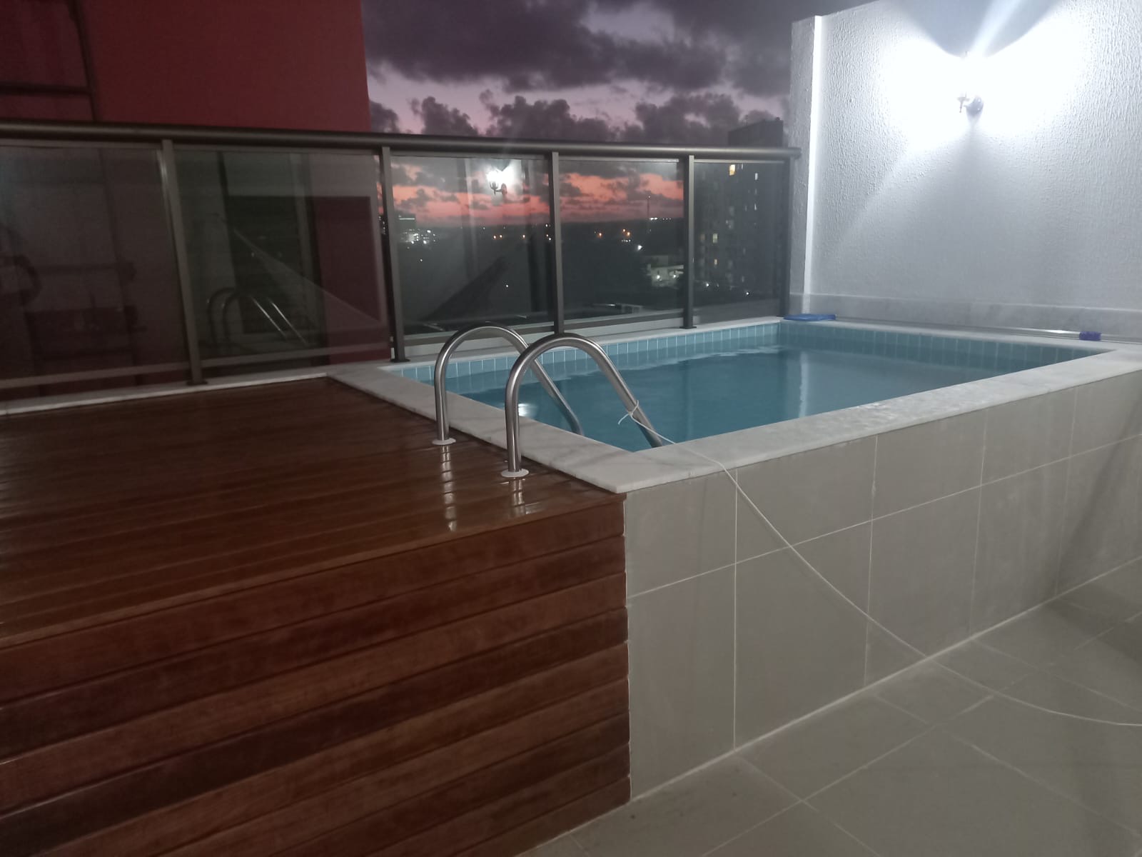 Imagem Apartamento com 3 Quartos à Venda, 172 m²em Buraquinho - Lauro de Freitas