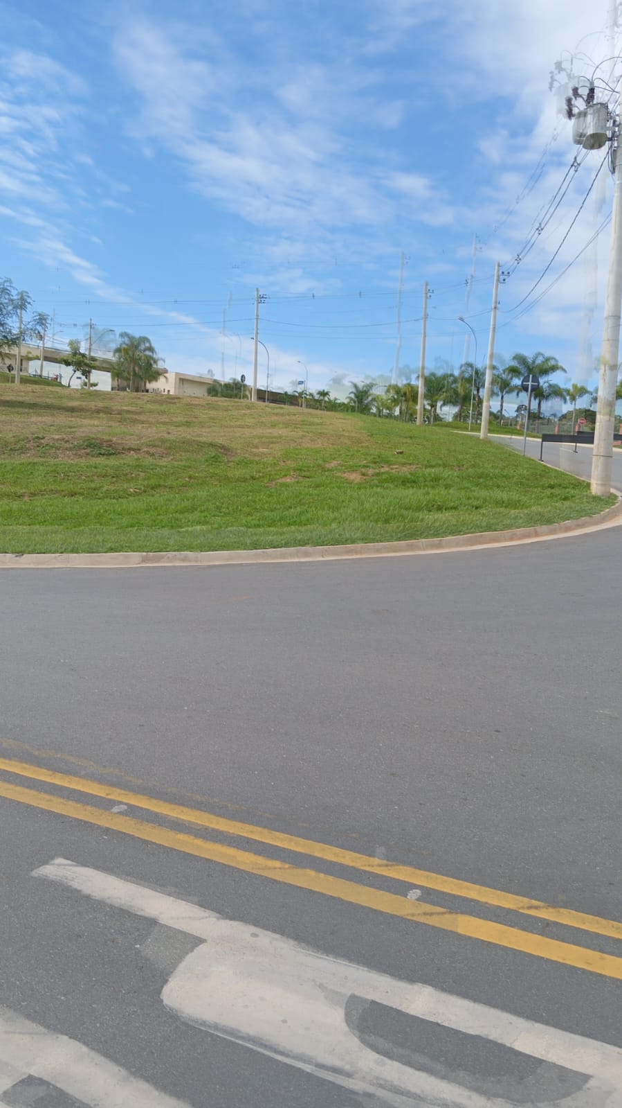 Imagem Terreno em Condomínio à Venda, 336 m²em Jardins Barcelona - Senador Canedo Imagem Terreno em Condomínio à Venda, 336 m²em Jardins Barcelona - Senador Canedo