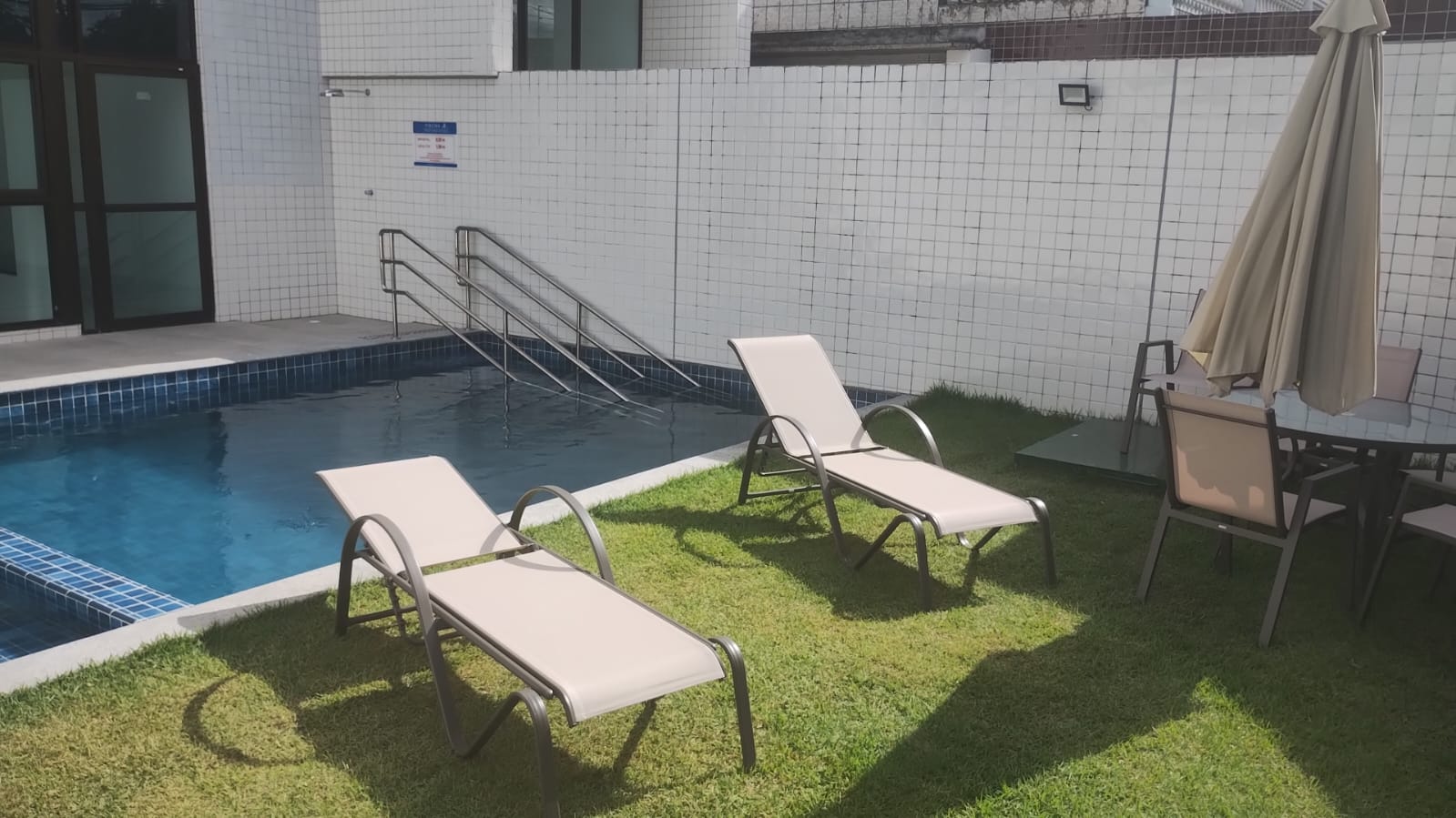 Imagem Apartamento com 3 Quartos à Venda, 67 m² em Casa Amarela - Recife