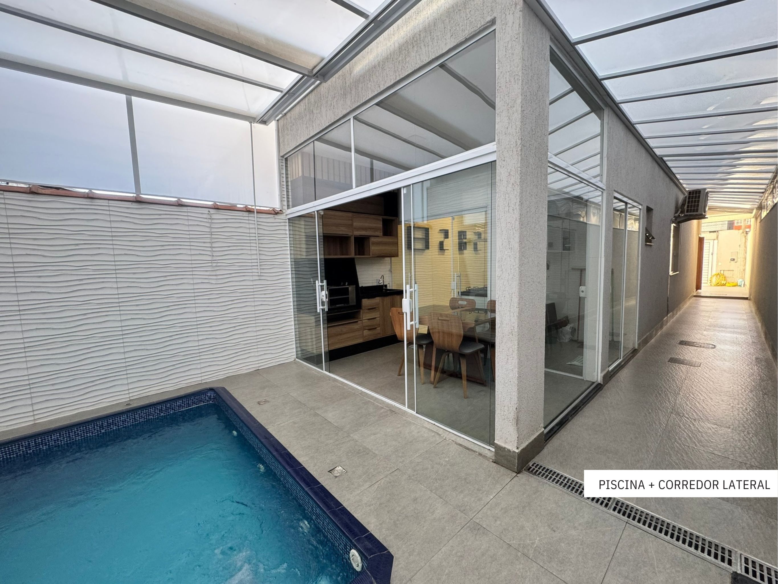 Imagem Sobrado com 3 Quartos à Venda, 150 m² em Ocian - Praia Grande Imagem Sobrado com 3 Quartos à Venda, 150 m² em Ocian - Praia Grande
