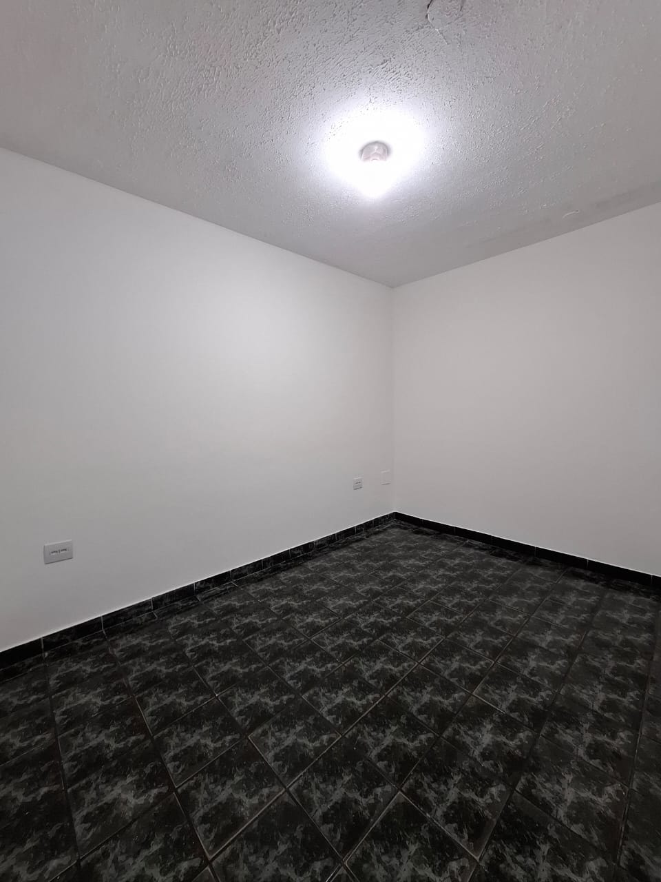 Imagem Casa com 2 Quartos para Alugar, em Jardim Souza - São Paulo Imagem Casa com 2 Quartos para Alugar, em Jardim Souza - São Paulo
