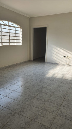 Imagem Casa com 3 Quartos à Venda, 312 m² em Presidente - Araçatuba Imagem Casa com 3 Quartos à Venda, 312 m² em Presidente - Araçatuba