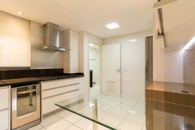 Imagem Apartamento com 3 Quartos à Venda, 125 m² em Hugo Lange - Curitiba