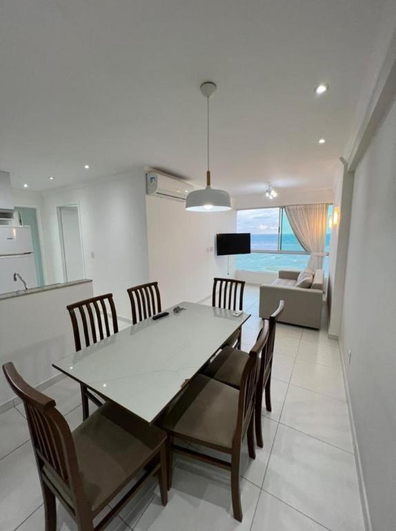 Imagem Apartamento com 2 Quartos para Alugar, 50 m²em Barra de Jangada - Jaboatão dos Guararapes
