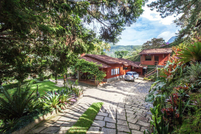 Imagem Casa com 3 Quartos à Venda, 400 m² em Parque do Imbui - Teresópolis