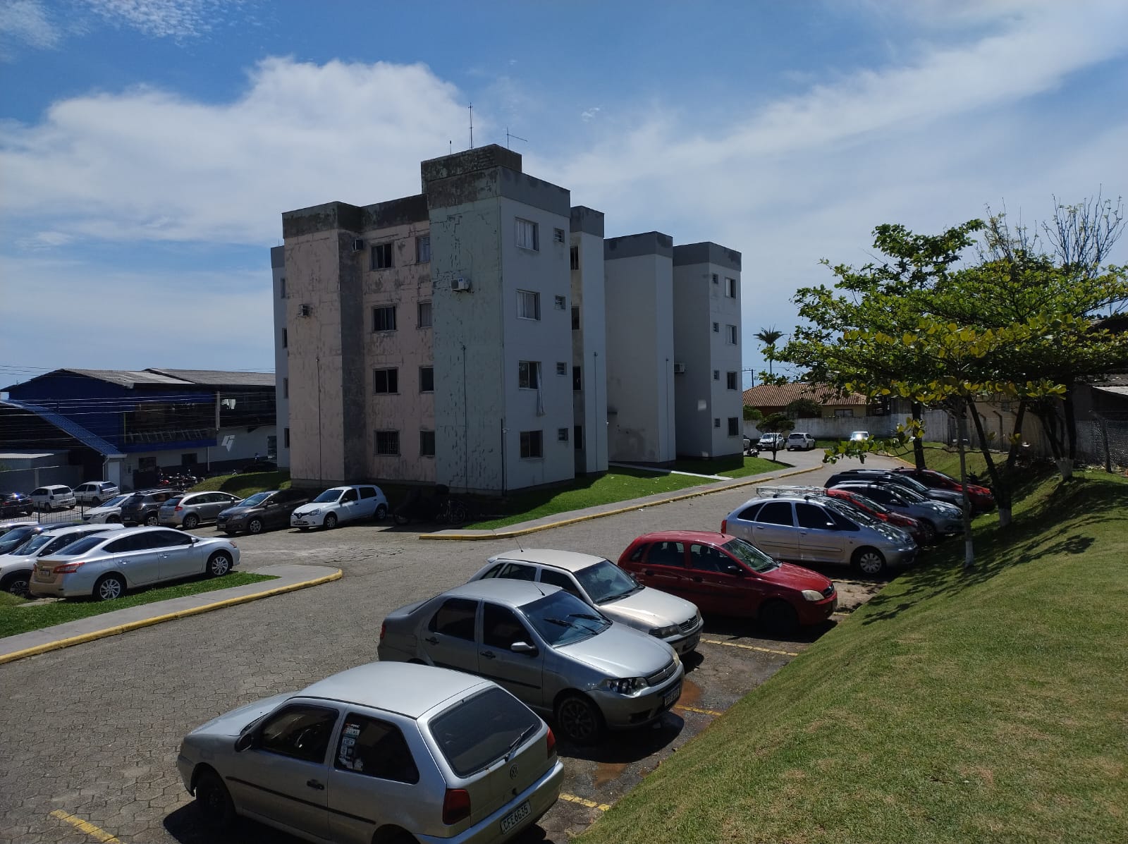 Imagem Apartamento com 2 Quartos à Venda, 47 m²em Serraria - São José