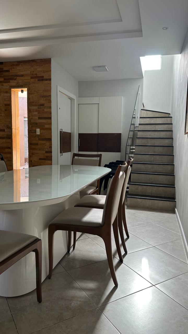 Imagem Casa com 3 Quartos à Venda, 220 m² em Engenheiro Luciano Cavalcante - Fortaleza