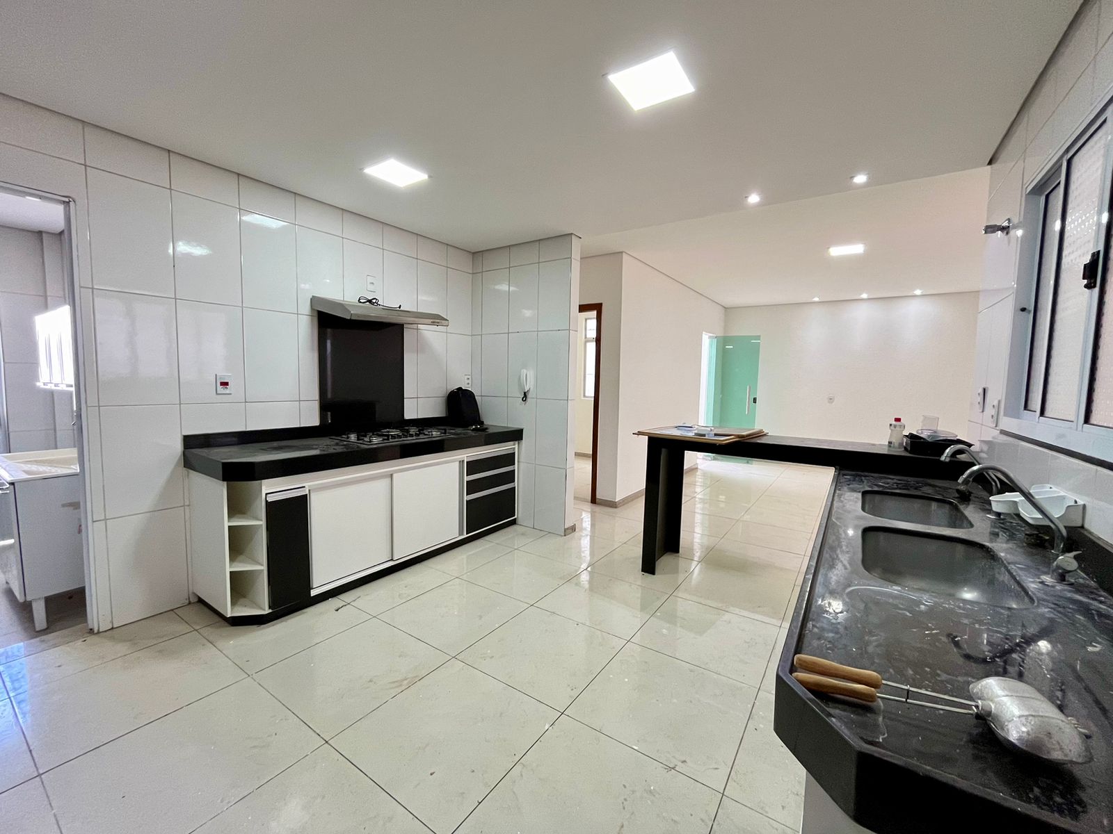 Imagem Casa com 4 Quartos à Venda, 220 m²em Rio Branco - Belo Horizonte
