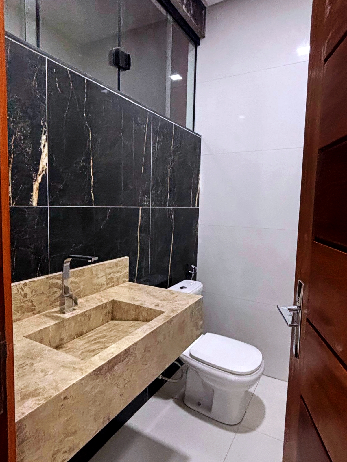 Imagem Casa com 4 Quartos à Venda, 250 m² em Belo Horizonte - Marabá Imagem Casa com 4 Quartos à Venda, 250 m² em Belo Horizonte - Marabá