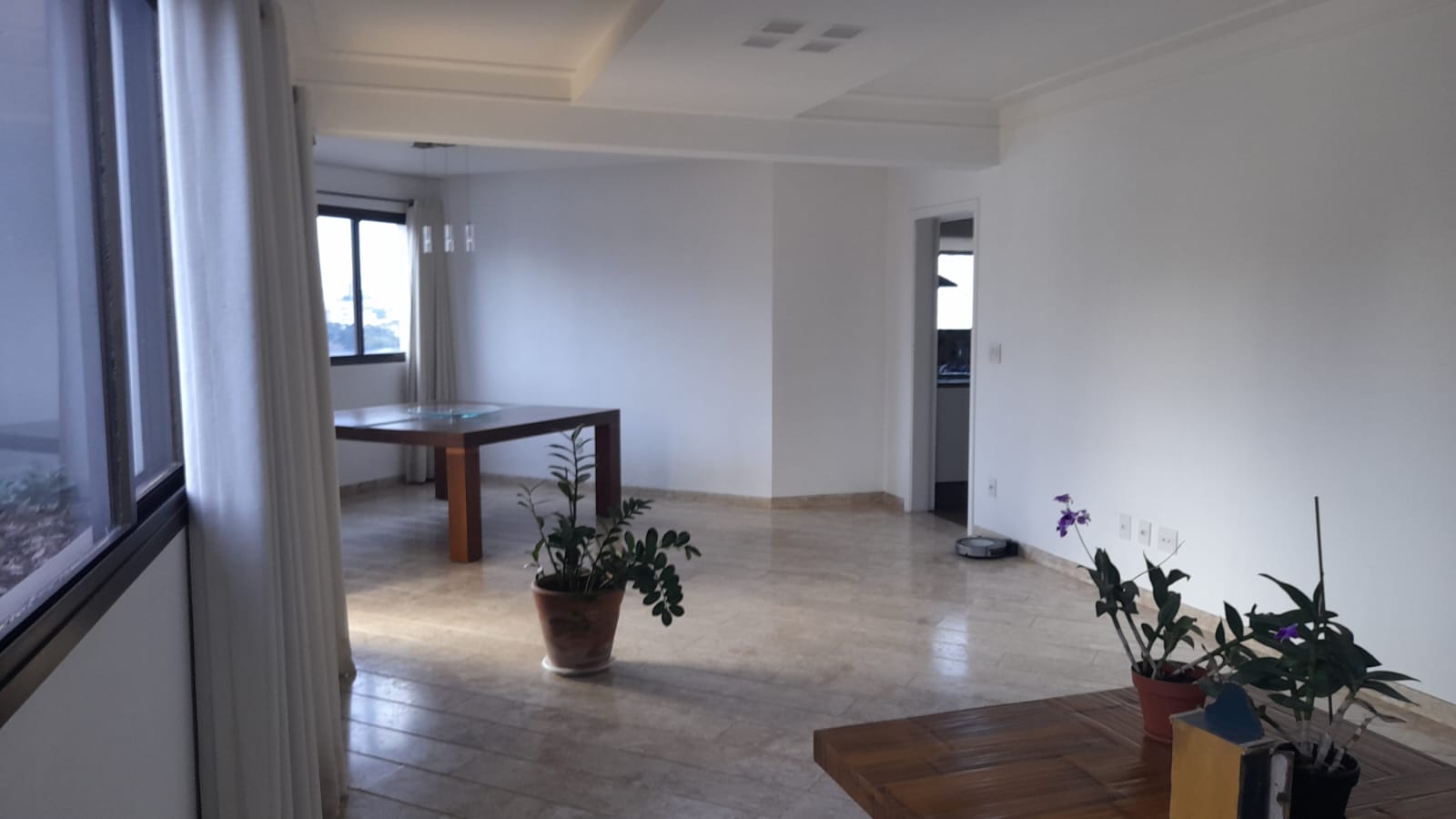 Imagem Apartamento com 3 Quartos à Venda, 208 m²em Cambuí - Campinas Imagem Apartamento com 3 Quartos à Venda, 208 m²em Cambuí - Campinas