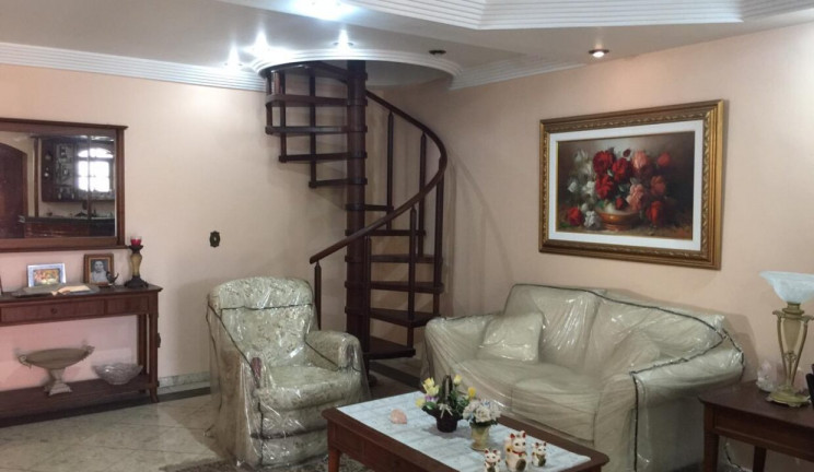 Casa com 5 Quartos à Venda,  em Jacarepaguá - Rio de Janeiro