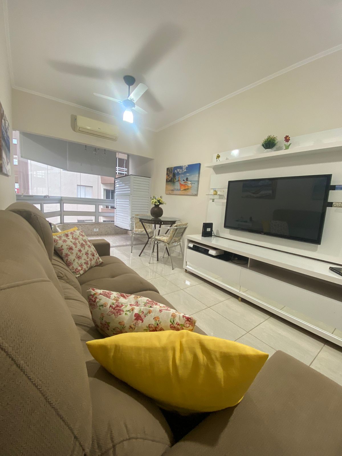 Imagem Apartamento com 2 Quartos à Venda, 75 m²em Massaguaçu - Caraguatatuba