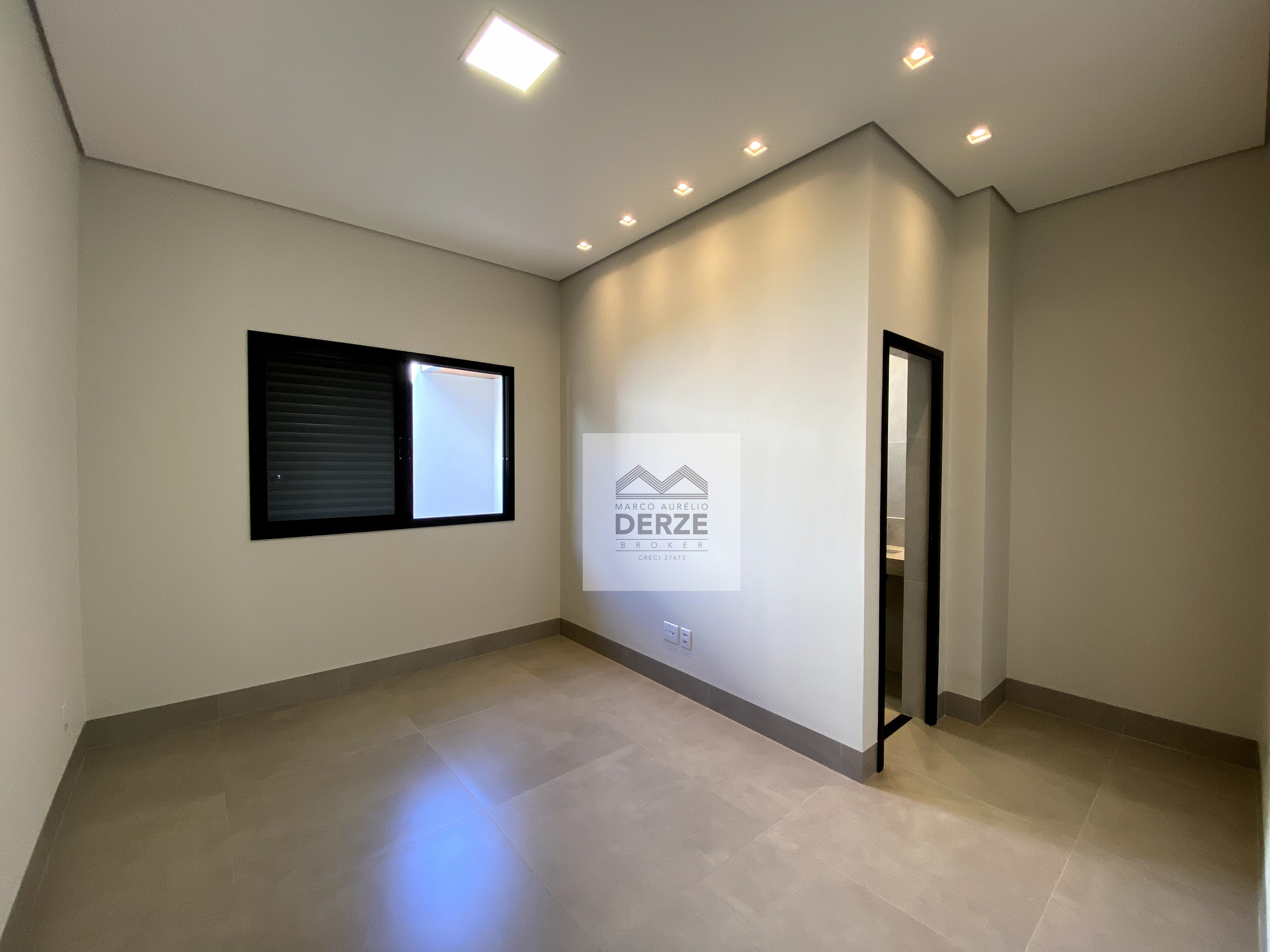 Imagem Casa com 3 Quartos à Venda, 210 m²em Vigilato Pereira - Uberlândia