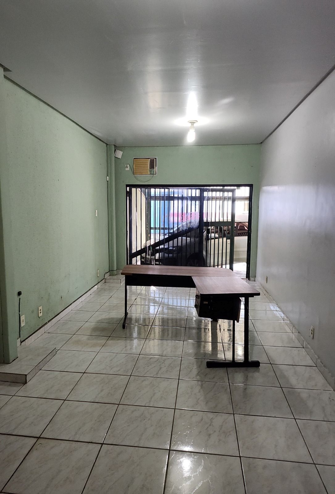 Imagem Imóvel Comercial à Venda, 297 m²em Setor Coimbra - Goiânia Imagem Imóvel Comercial à Venda, 297 m²em Setor Coimbra - Goiânia
