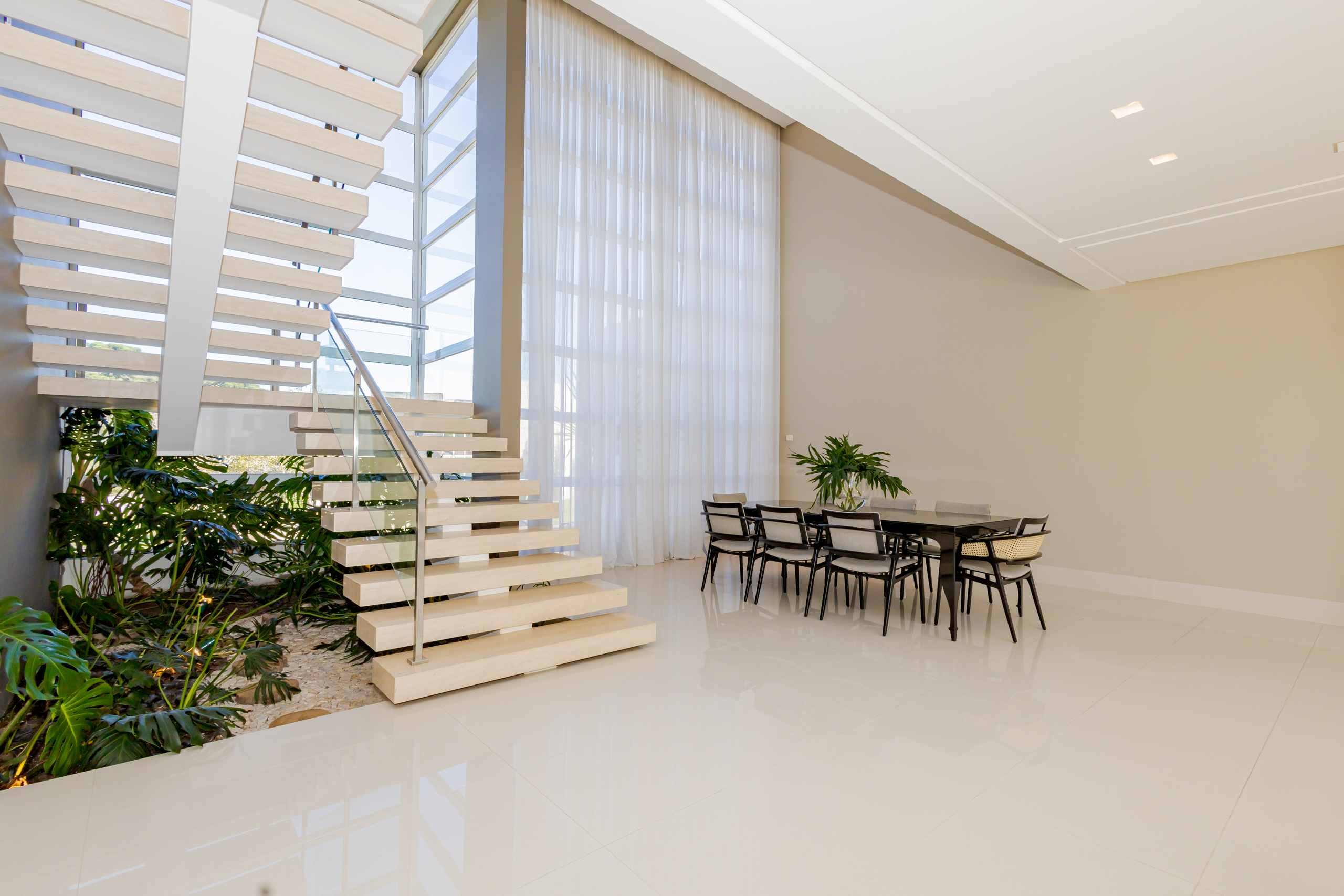 Imagem Casa de Condomínio com 5 Quartos à Venda, 537 m²em Alphaville Graciosa - Pinhais Imagem Casa de Condomínio com 5 Quartos à Venda, 537 m²em Alphaville Graciosa - Pinhais